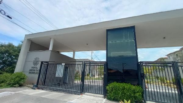Vende-se em Itaborai-RJ  apto, 48.80 de área privativa,  2_qto(s), WC, 1_sala(s), cozinha, 1_vaga(s) de garagem.