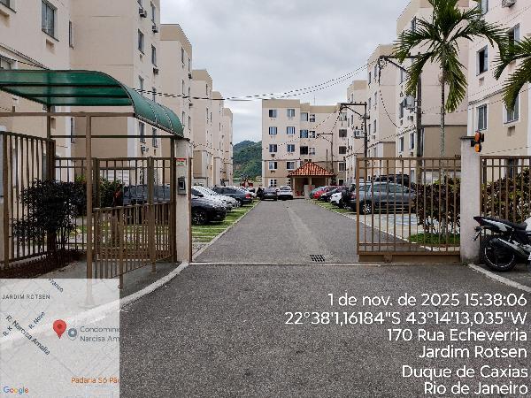 Vende-se em Duque De Caxias-RJ  apto, 45.76 de área total, 45.76 de área privativa,  2_qto(s), WC, 1_sala(s), cozinha.
