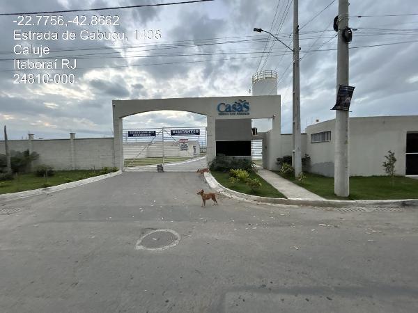 Vende-se em Itaborai-RJ  Casa, 121.63 de área total, 51.60 de área privativa, 295.22 de área do terreno,  2_qto(s), varanda, a.serv, WC, 1_sala(s), cozinha, 1_vaga(s) de garagem.