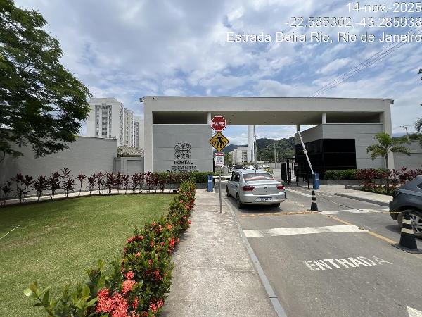 Vende-se em Duque De Caxias-RJ  apto, 107.88 de área total, 47.67 de área privativa,  2_qto(s), WC, 1_sala(s), cozinha.