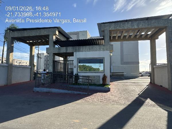 Vende-se em Campos Dos Goytacazes-RJ  apto, 74.44 de área total, 41.85 de área privativa,  2_qto(s), a.serv, WC, 1_sala(s), cozinha, 1_vaga(s) de garagem.