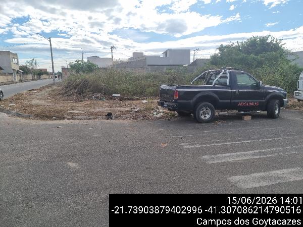 Vende-se em Campos Dos Goytacazes-RJ  Terreno, 217.62 de área do terreno.
