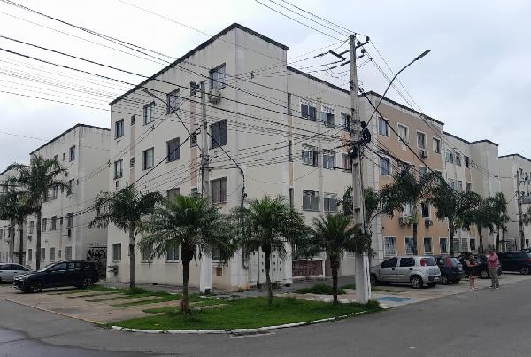 Vende-se em Campos Dos Goytacazes-RJ  apto, 98.29 de área total, 46.70 de área privativa,  2_qto(s), a.serv, WC, 1_sala(s), cozinha.