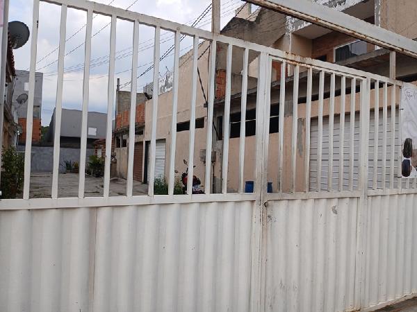 Vende-se em Belford Roxo-RJ  Casa, 70.00 de área total, 70.00 de área privativa, 86.60 de área do terreno,  2_qto(s), a.serv, WC, 1_sala(s), 1 lavabo(s), cozinha.