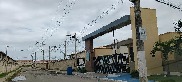 Vende-se em Cabo Frio-RJ  apto, 54.51 de área total, 54.51 de área privativa,  2_qto(s), WC, 1_sala(s), cozinha, 1_vaga(s) de garagem.