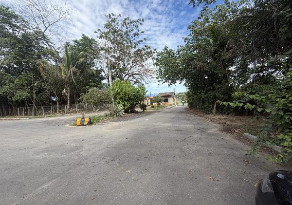 Vende-se em Cachoeiras De Macacu-RJ  Casa, 62.10 de área total, 62.10 de área privativa, 290.00 de área do terreno,  2_qto(s), a.serv, WC, 1_sala(s), cozinha.