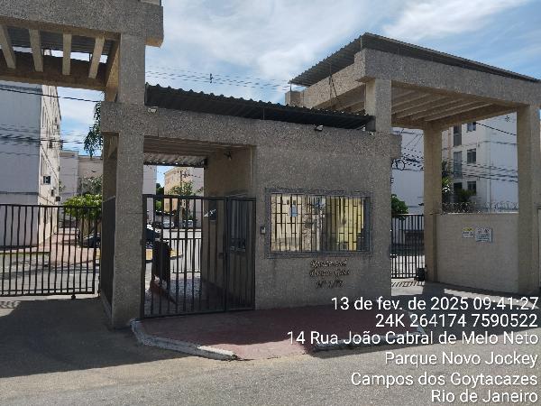 Vende-se em Campos Dos Goytacazes-RJ  apto, 82.53 de área total, 41.85 de área privativa,  2_qto(s), WC, cozinha, 1_vaga(s) de garagem.
