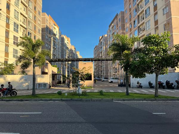 Vende-se em Campos Dos Goytacazes-RJ  apto, 64.87 de área total, 47.67 de área privativa,  2_qto(s), a.serv, WC, 1_sala(s), cozinha, 1_vaga(s) de garagem.