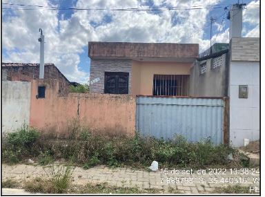 Vende-se em Mage-RJ  Casa, 84.00 de área privativa, 180.00 de área do terreno,  2_qto(s), varanda, a.serv, WC, 1_sala(s), cozinha.