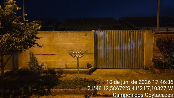 Vende-se em Campos Dos Goytacazes-RJ  Casa, 51.40 de área total, 51.40 de área privativa, 140.00 de área do terreno,  2_qto(s), a.serv, WC, 1_sala(s), cozinha, 1_vaga(s) de garagem.