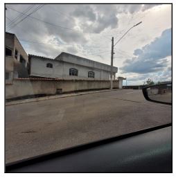 Vende-se em Itaborai-RJ  Casa, 287.36 de área privativa, 306.10 de área do terreno.