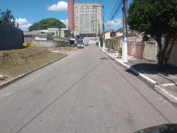 Vende-se em Itaborai-RJ  Casa, 62.60 de área total, 62.60 de área privativa, 180.00 de área do terreno,  2_qto(s), a.serv, WC, 1_sala(s), cozinha.