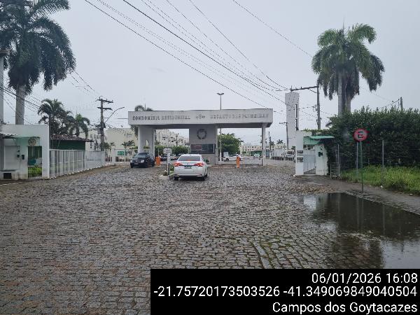 Vende-se em Campos Dos Goytacazes-RJ  apto, 55.44 de área total, 55.44 de área privativa,  2_qto(s), WC, 1_sala(s), cozinha.
