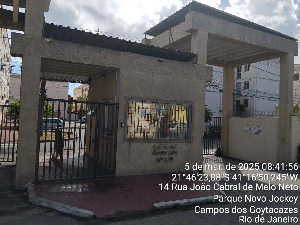 Vende-se em Campos Dos Goytacazes-RJ  apto, 82.53 de área total, 41.85 de área privativa,  2_qto(s), WC, 1_sala(s), cozinha, 1_vaga(s) de garagem.