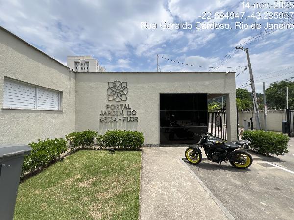 Vende-se em Duque De Caxias-RJ  apto, 112.54 de área total, 46.57 de área privativa,  2_qto(s), WC, 1_sala(s), cozinha.