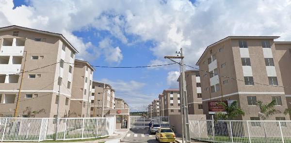 Vende-se em Itaborai-RJ  apto, 43.95 de área total, 43.95 de área privativa,  2_qto(s), WC, 1_sala(s), cozinha, 1_vaga(s) de garagem.