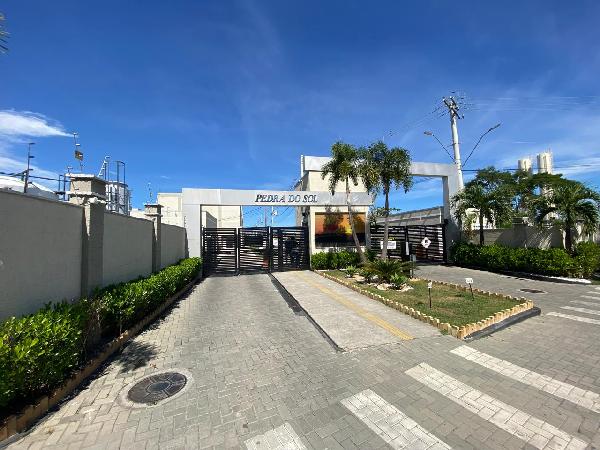 Vende-se em Itaborai-RJ  apto, 49.52 de área total, 41.42 de área privativa,  2_qto(s), WC, 1_sala(s), cozinha, 1_vaga(s) de garagem.