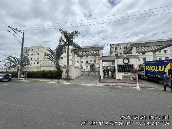 Vende-se em Campos Dos Goytacazes-RJ  apto, 83.18 de área total, 41.85 de área privativa,  2_qto(s), a.serv, WC, 1_sala(s), cozinha, 1_vaga(s) de garagem.
