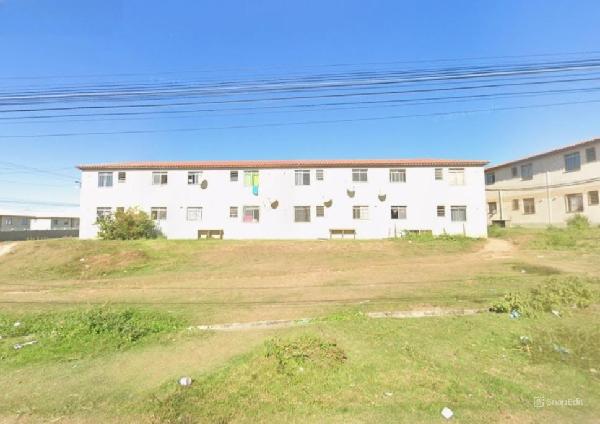 Vende-se em Cabo Frio-RJ  apto, 51.00 de área total, 51.00 de área privativa,  2_qto(s), WC, 1_sala(s), cozinha, 1_vaga(s) de garagem.