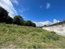 Vende-se em Itaborai-RJ  Terreno, 600.00 de área do terreno.