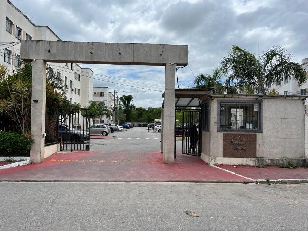Vende-se em Campos Dos Goytacazes-RJ  apto, 55.81 de área total, 40.36 de área privativa,  2_qto(s), a.serv, WC, 1_sala(s), cozinha, 1_vaga(s) de garagem.