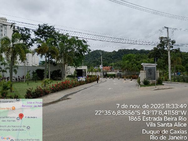 Vende-se em Duque De Caxias-RJ  apto, 65.97 de área total, 46.57 de área privativa,  2_qto(s), WC, 1_sala(s), cozinha.