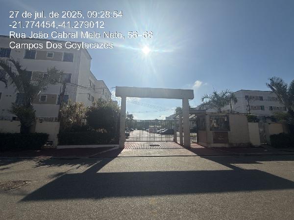 Vende-se em Campos Dos Goytacazes-RJ  apto, 45.33 de área total, 45.33 de área privativa,  2_qto(s), a.serv, WC, 1_sala(s), cozinha, 1_vaga(s) de garagem.