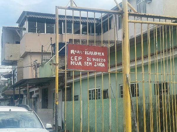 Vende-se em Belford Roxo-RJ  Casa, 78.24 de área total, 78.24 de área privativa, 202.27 de área do terreno,  3_qto(s), a.serv, WC, 1_sala(s), cozinha.