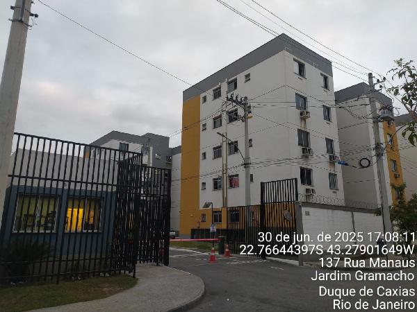 Vende-se em Duque De Caxias-RJ  apto, 52.17 de área total, 47.19 de área privativa,  2_qto(s), a.serv, WC, 1_sala(s), cozinha, 1_vaga(s) de garagem.