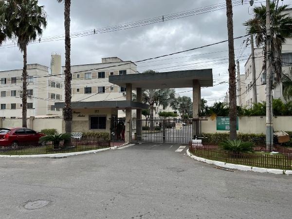 Vende-se em Campos Dos Goytacazes-RJ  apto, 64.90 de área total, 46.63 de área privativa,  2_qto(s), WC, 1_sala(s), cozinha, 1_vaga(s) de garagem.