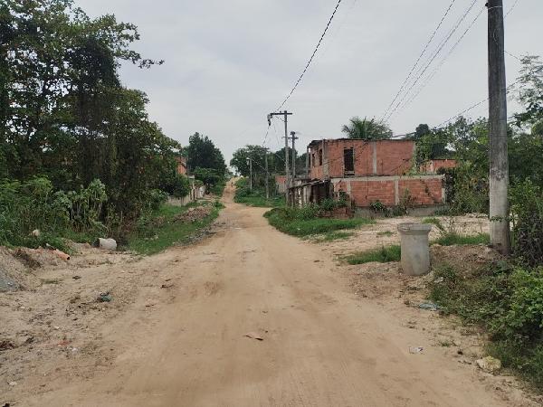 Vende-se em Itaborai-RJ  Casa, 185.63 de área total, 185.63 de área privativa, 360.00 de área do terreno,  3_qto(s), a.serv, WC, 1_sala(s), cozinha.