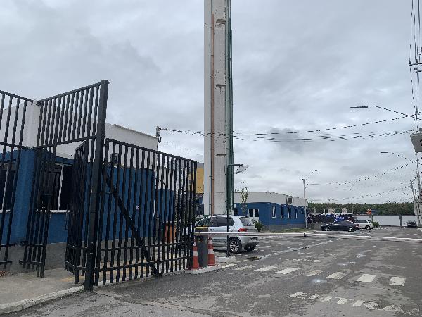 Vende-se em Duque De Caxias-RJ  apto, 58.98 de área total, 40.38 de área privativa,  2_qto(s), WC, 1_sala(s), cozinha.