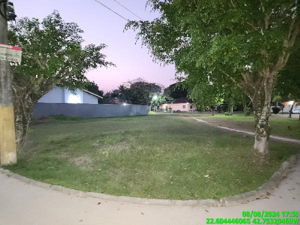 Vende-se em Cachoeiras De Macacu-RJ  Terreno, 0.01 de área privativa, 310.00 de área do terreno.
