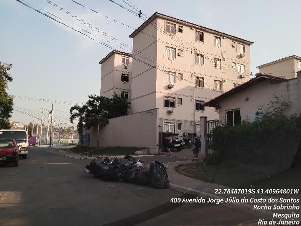 Vende-se em Mesquita-RJ  apto, 84.73 de área total, 42.90 de área privativa,  2_qto(s), WC, 1_sala(s), cozinha, 1_vaga(s) de garagem.