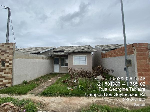 Vende-se em Campos Dos Goytacazes-RJ  Casa, 51.40 de área total, 51.40 de área privativa, 140.00 de área do terreno,  2_qto(s), a.serv, WC, 1_sala(s), cozinha.