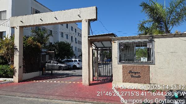 Vende-se em Campos Dos Goytacazes-RJ  apto, 47.64 de área total, 47.64 de área privativa,  2_qto(s), WC, 1_sala(s), cozinha, 1_vaga(s) de garagem.