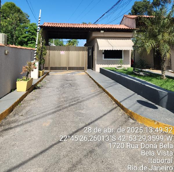 Vende-se em Itaborai-RJ  Casa, 178.51 de área total, 178.51 de área privativa, 273.50 de área do terreno,  2_qto(s), varanda, a.serv, WC, 2_sala(s), cozinha.