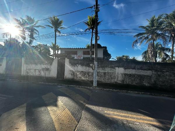 Vende-se em Mage-RJ  Casa, 326.20 de área privativa, 874.00 de área do terreno,  3_qto(s), varanda, a.serv, WC, 1_sala(s), cozinha, Terraco, 1_vaga(s) de garagem.