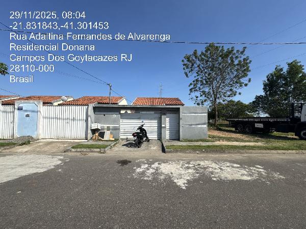Vende-se em Campos Dos Goytacazes-RJ  Casa, 45.46 de área total, 45.46 de área privativa, 150.00 de área do terreno,  2_qto(s), a.serv, WC, 1_sala(s), cozinha, 1_vaga(s) de garagem.