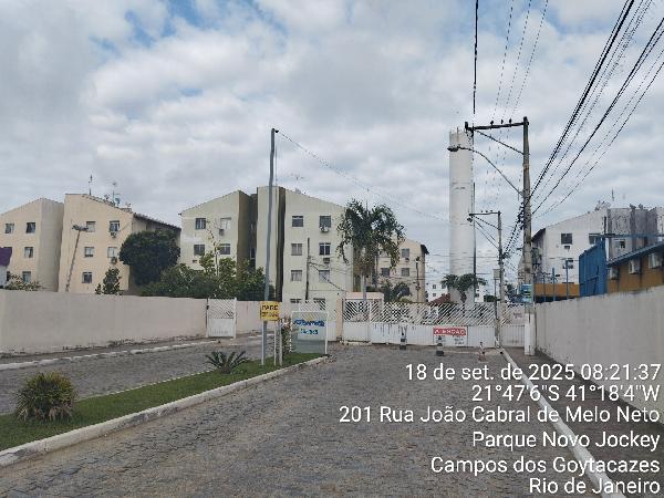 Vende-se em Campos Dos Goytacazes-RJ  apto, 76.38 de área total, 43.00 de área privativa, 1_vaga(s) de garagem.
