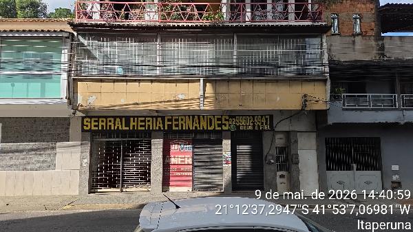 Vende-se em Itaperuna-RJ  apto, 86.00 de área total, 85.65 de área privativa,  2_qto(s), a.serv, WC, 1_sala(s), cozinha.