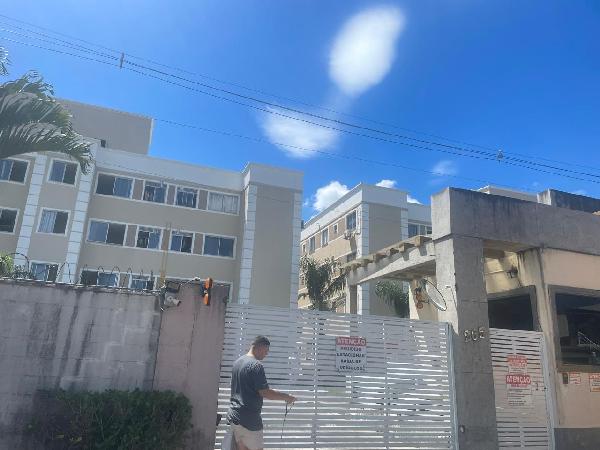 Vende-se em Macae-RJ  apto, 54.85 de área total, 54.85 de área privativa,  2_qto(s), WC, 1_sala(s), cozinha, 1_vaga(s) de garagem.