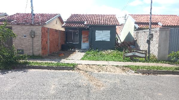 Vende-se em Campos Dos Goytacazes-RJ  Casa, 45.46 de área privativa, 150.00 de área do terreno,  2_qto(s), WC, 1_sala(s), cozinha.