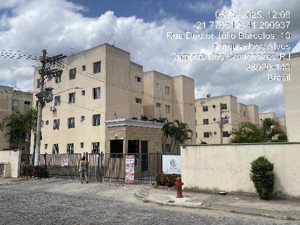 Vende-se em Campos Dos Goytacazes-RJ  apto, 82.74 de área total, 45.96 de área privativa,  2_qto(s), WC, 1_sala(s), cozinha, 1_vaga(s) de garagem.