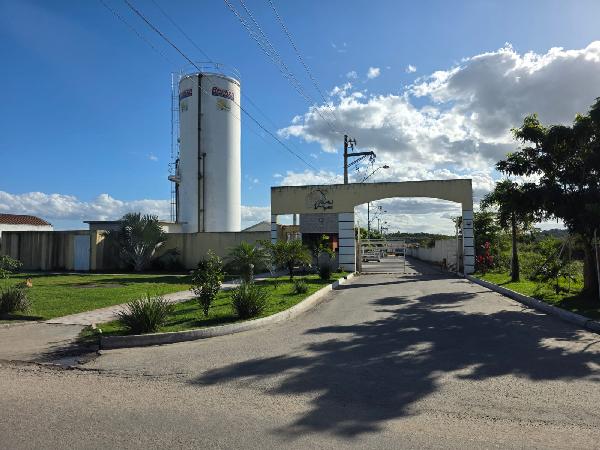 Vende-se em Itaborai-RJ  Casa, 51.60 de área total, 51.60 de área privativa, 150.00 de área do terreno,  2_qto(s), a.serv, WC, 1_sala(s), cozinha.