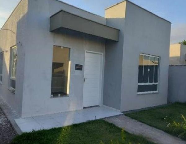 Vende-se em Mage-RJ  Casa, 53.48 de área total, 53.48 de área privativa, 125.00 de área do terreno,  2_qto(s), a.serv, WC, 1_sala(s), cozinha.