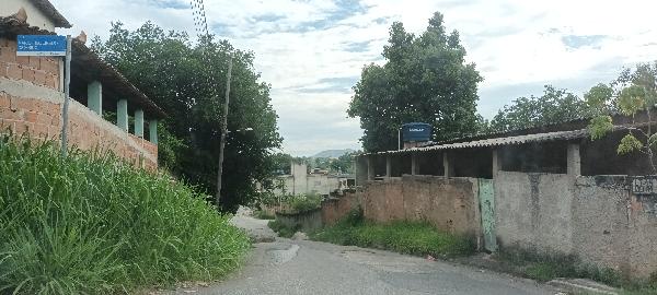 Vende-se em Itaguai-RJ  Casa, 49.91 de área privativa, 55.54 de área do terreno,  2_qto(s), WC, 1_sala(s), cozinha, 1_vaga(s) de garagem.
