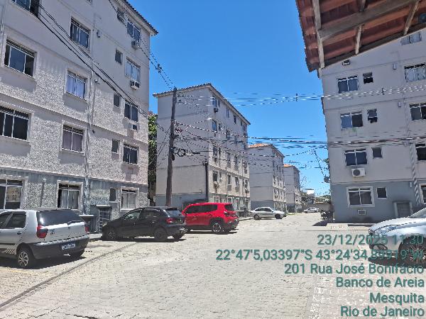 Vende-se em Mesquita-RJ  apto, 42.90 de área total, 42.90 de área privativa,  2_qto(s), WC, 1_sala(s), cozinha, 1_vaga(s) de garagem.