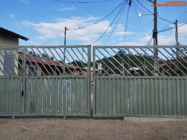 Vende-se em Itaborai-RJ  Casa, 61.14 de área total, 58.40 de área privativa, 125.93 de área do terreno,  2_qto(s), a.serv, WC, 1_sala(s), cozinha, 1_vaga(s) de garagem.