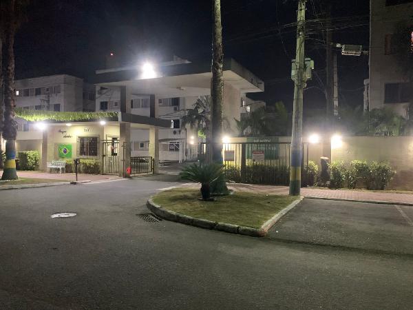 Vende-se em Campos Dos Goytacazes-RJ  apto, 72.05 de área total, 53.01 de área privativa, 1_vaga(s) de garagem.